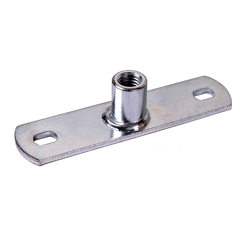 Comment les plaques et les pinces améliorent-elles l'efficacité de votre fabrication ?